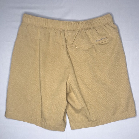 Eddie Bauer Men’s Khaki Travex Bermuda Woven Tech Active Shorts - Picture 5 of 11